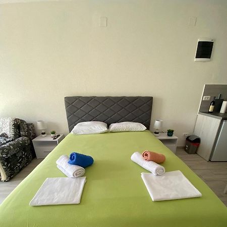 Apartment Iva Bijela Luaran gambar