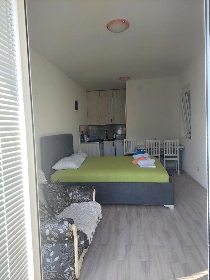 Apartment Iva Bijela Luaran gambar
