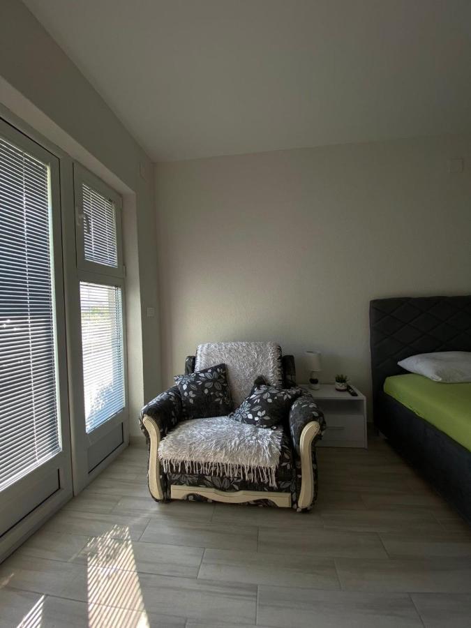 Apartment Iva Bijela Luaran gambar