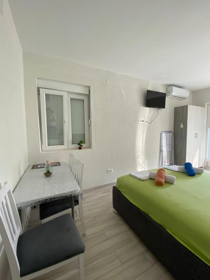 Apartment Iva Bijela Luaran gambar