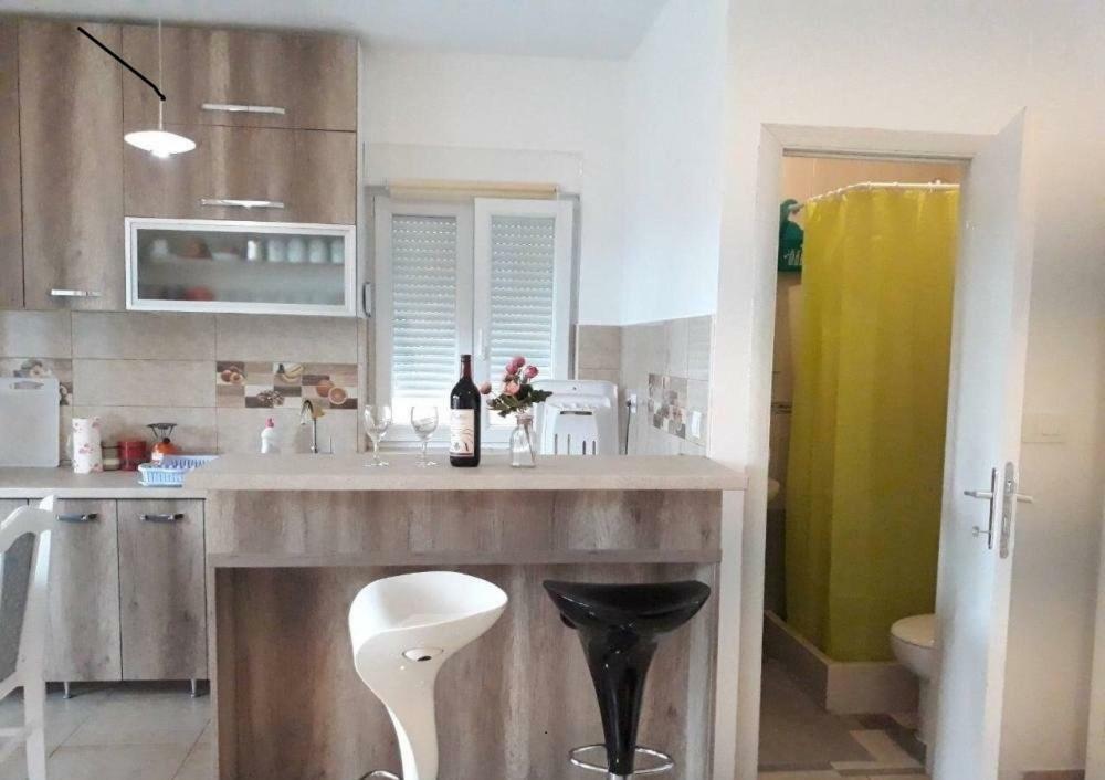 Apartment Iva Bijela Luaran gambar