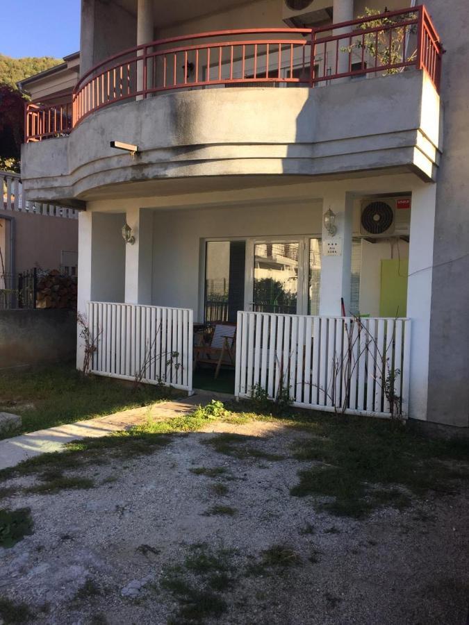 Apartment Iva Bijela Luaran gambar